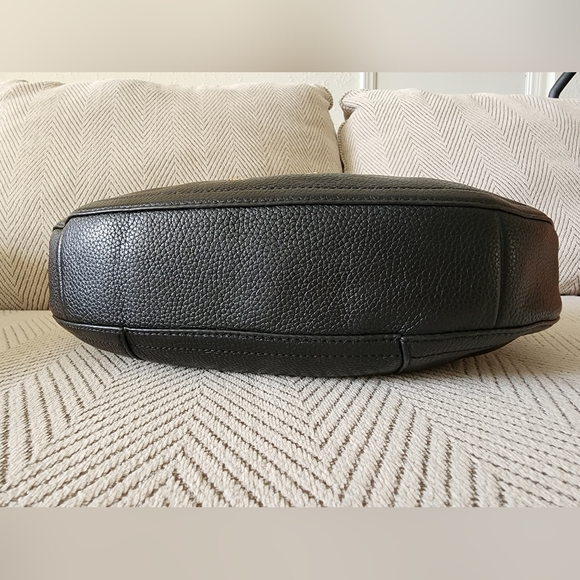 Michael Kors Large Zip Hobo Bag with Tassles - Picture 3 of 9